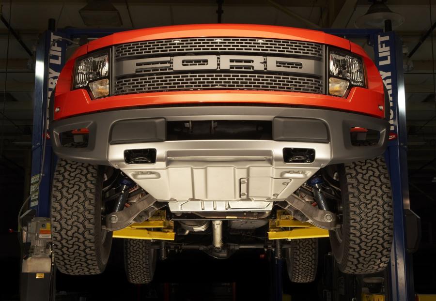  Ford F-150 SVT Raptor 2010 года  (фото 29 из 295)